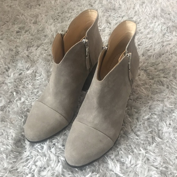 SOLD ❌ rag & bone Margot Gray Suede Ankle Boots - Picture 2 of 8